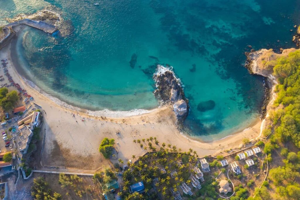 Guía Definitiva para unas Vacaciones Inolvidables en tu viaje a Cabo Verde con Ratón Viajero